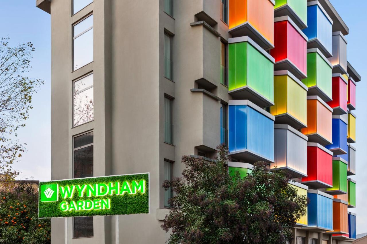Wyndham Garden Florens Exteriör bild