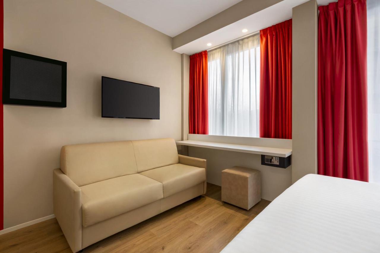 Wyndham Garden Florens Exteriör bild