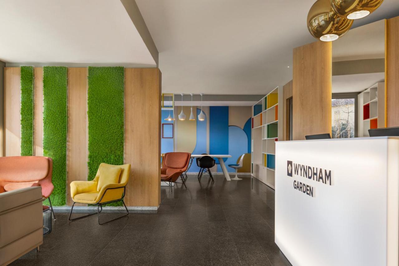Wyndham Garden Florens Exteriör bild