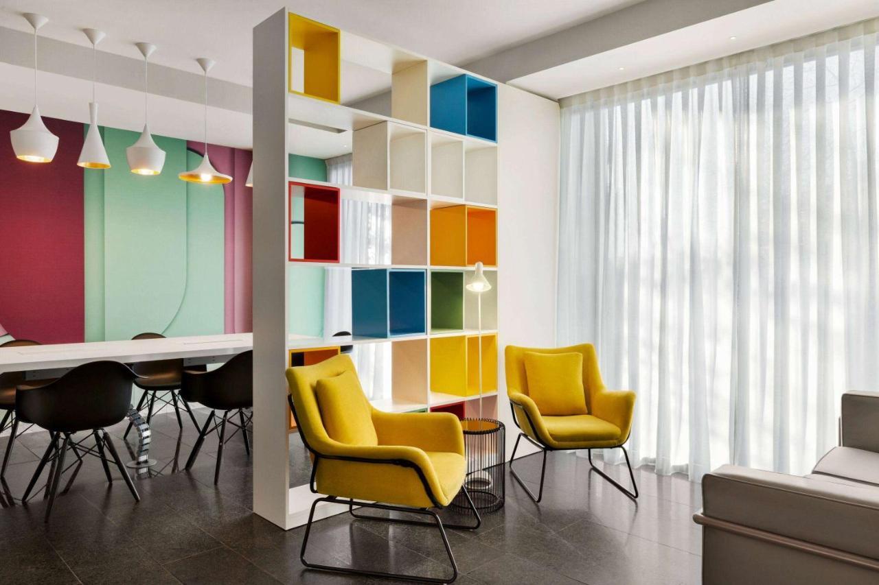 Wyndham Garden Florens Exteriör bild