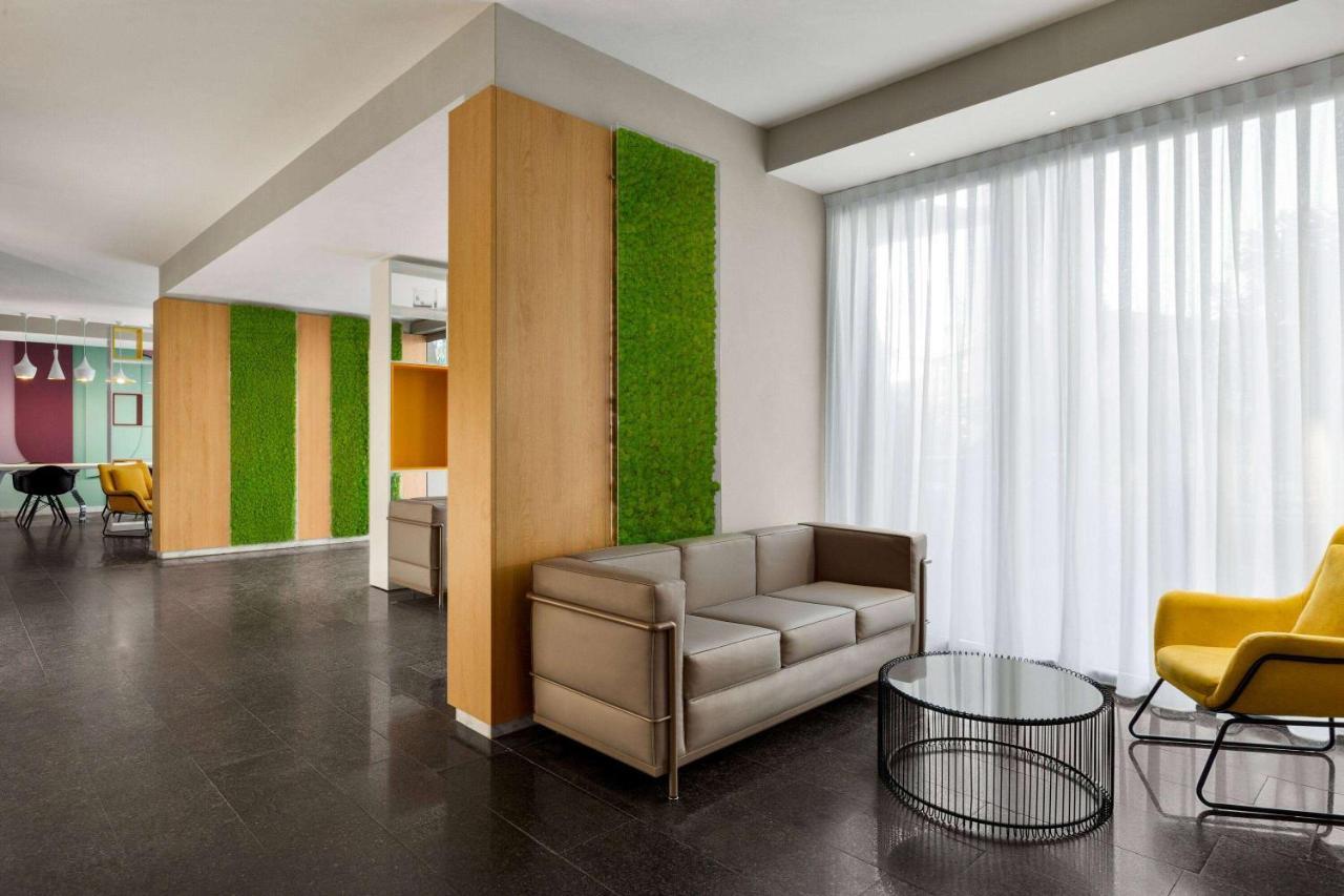Wyndham Garden Florens Exteriör bild
