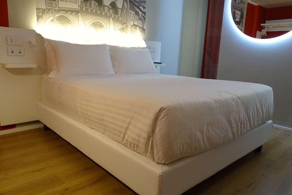 Wyndham Garden Florens Rum bild
